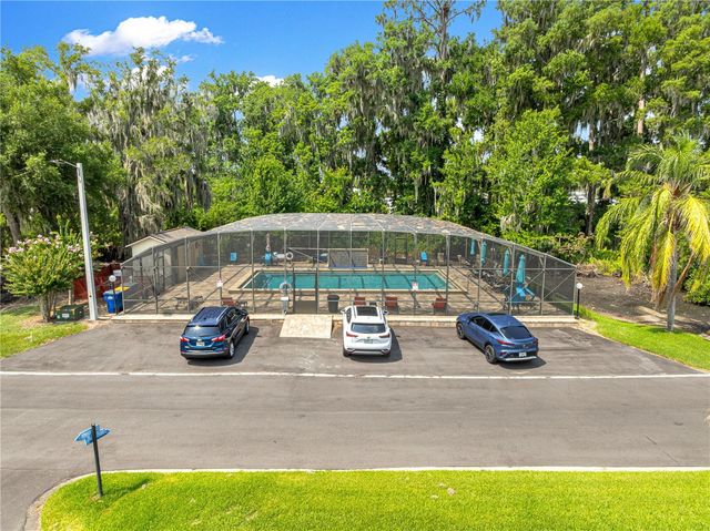 2226 CYPRESS COVE DRIVE 2226, Tavares, FL 32778