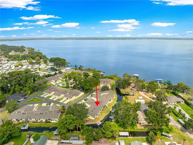 2226 CYPRESS COVE DRIVE 2226, Tavares, FL 32778