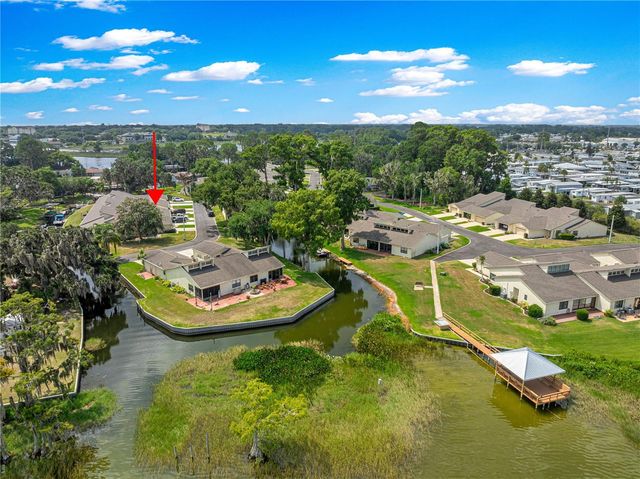 2226 CYPRESS COVE DRIVE 2226, Tavares, FL 32778