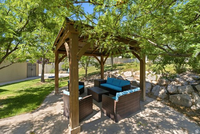 2819 S SILVER FOX LN, Saratoga Springs, UT 84045