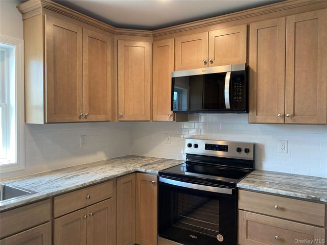 120 E CENTRAL Avenue A-5, Pearl River, NY 10965