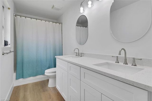 3659 Riviera CIR, Bonita Springs, FL 34134