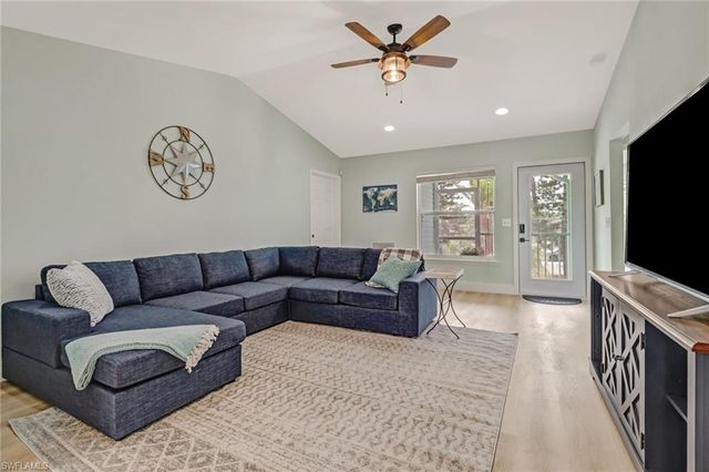 3659 Riviera CIR, Bonita Springs, FL 34134