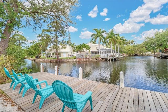 3659 Riviera CIR, Bonita Springs, FL 34134