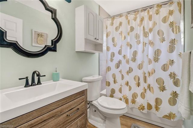 3659 Riviera CIR, Bonita Springs, FL 34134