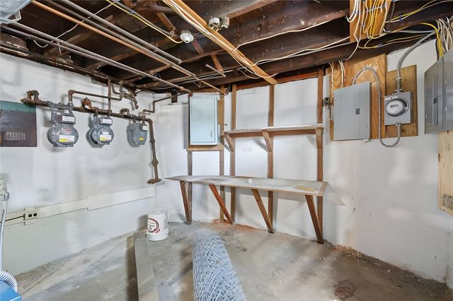 374 Douglas Avenue, Providence, RI 02908