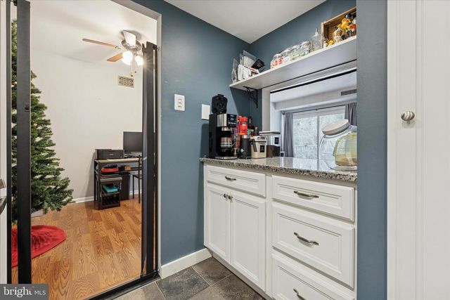 275 OLD FORGE CROSSING, Devon, PA 19333