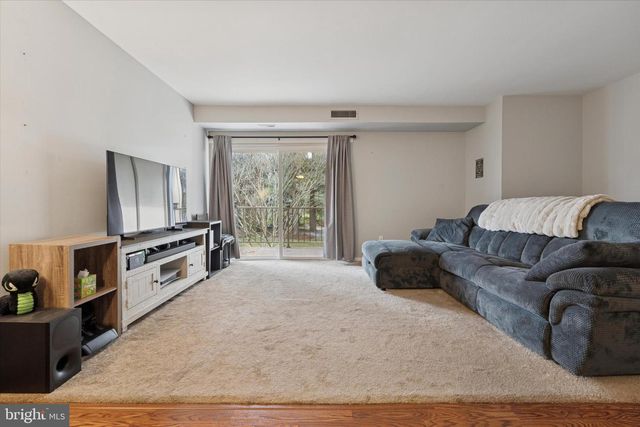 275 OLD FORGE CROSSING, Devon, PA 19333