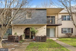 275 OLD FORGE CROSSING, Devon, PA 19333