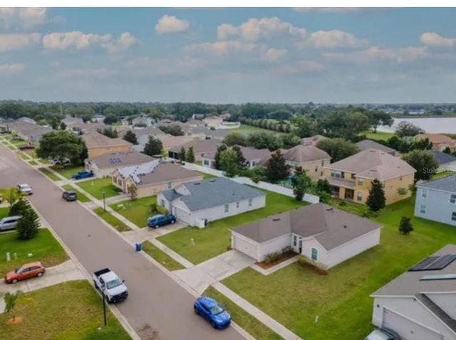 724 LAKE CUMMINGS BOULEVARD, Lake Alfred, FL 33850