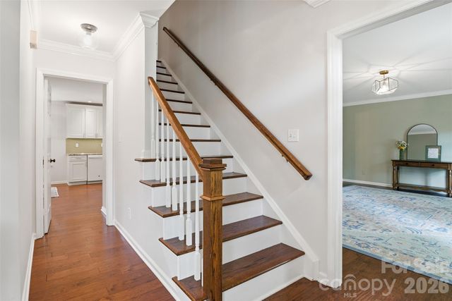 516 Eastville Court, Matthews, NC 28105