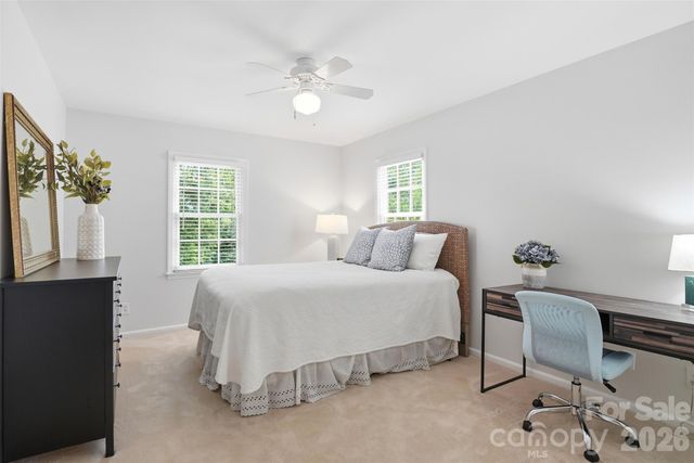 516 Eastville Court, Matthews, NC 28105