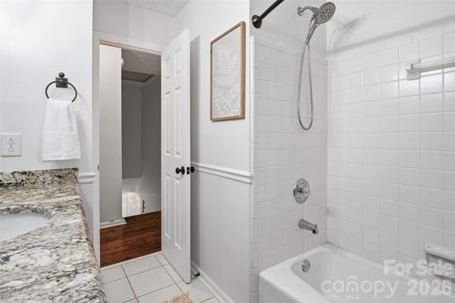 516 Eastville Court, Matthews, NC 28105
