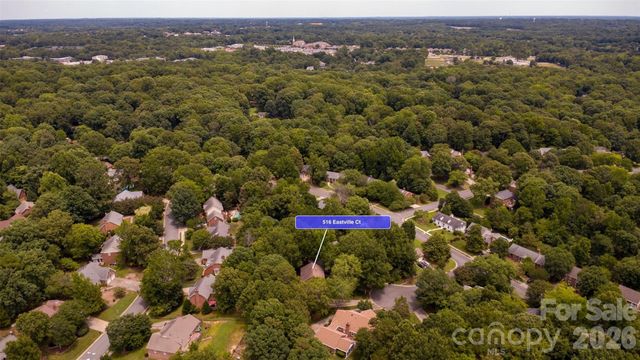 516 Eastville Court, Matthews, NC 28105
