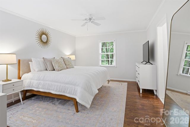 516 Eastville Court, Matthews, NC 28105