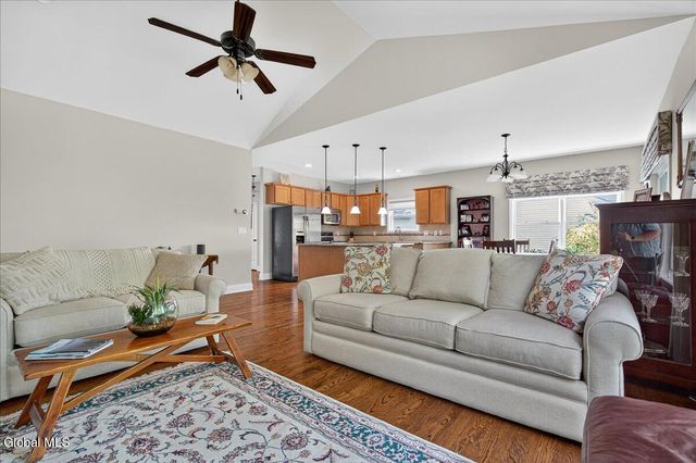 12 Widgeon Way, Waterford, NY 12188