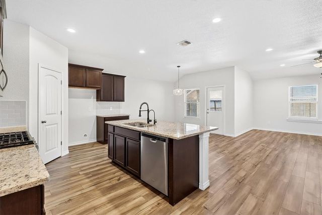 7230 Tristan Dr, Corpus Christi, TX 78414