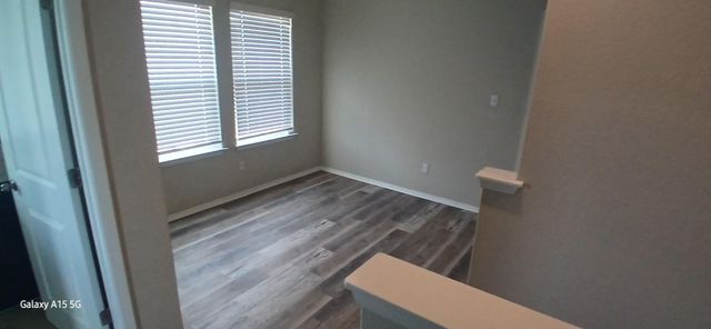 195 Living Reef DR, Maxwell, TX 78656