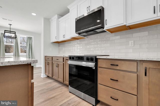 13808 WEAVER AVE, Maugansville, MD 21767