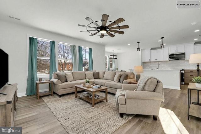 13808 WEAVER AVE, Maugansville, MD 21767