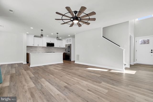 13808 WEAVER AVE, Maugansville, MD 21767