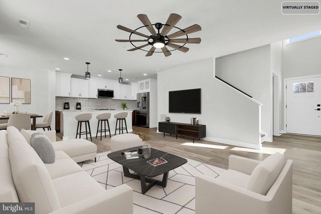 13808 WEAVER AVE, Maugansville, MD 21767