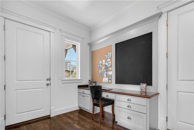 16404 Rosehill Street, Overland Park, KS 66221