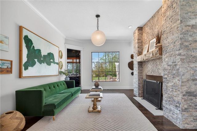 16404 Rosehill Street, Overland Park, KS 66221