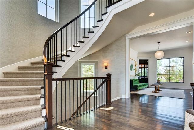 16404 Rosehill Street, Overland Park, KS 66221