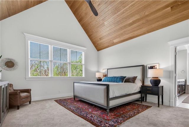 16404 Rosehill Street, Overland Park, KS 66221