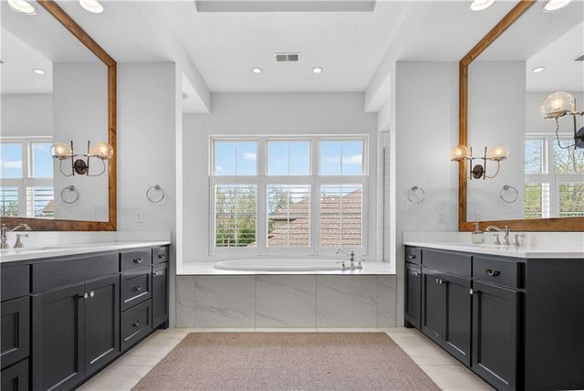 16404 Rosehill Street, Overland Park, KS 66221