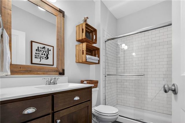 16404 Rosehill Street, Overland Park, KS 66221