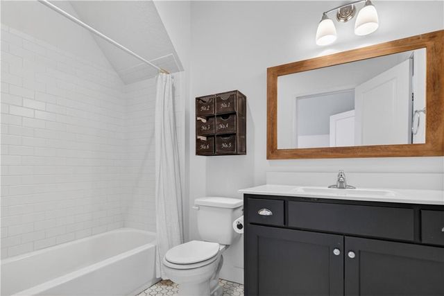 16404 Rosehill Street, Overland Park, KS 66221