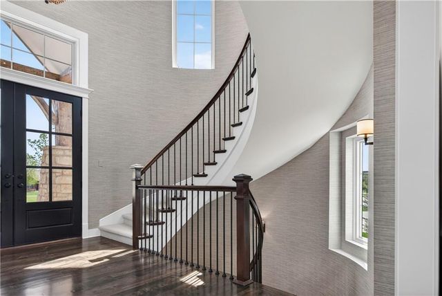 16404 Rosehill Street, Overland Park, KS 66221