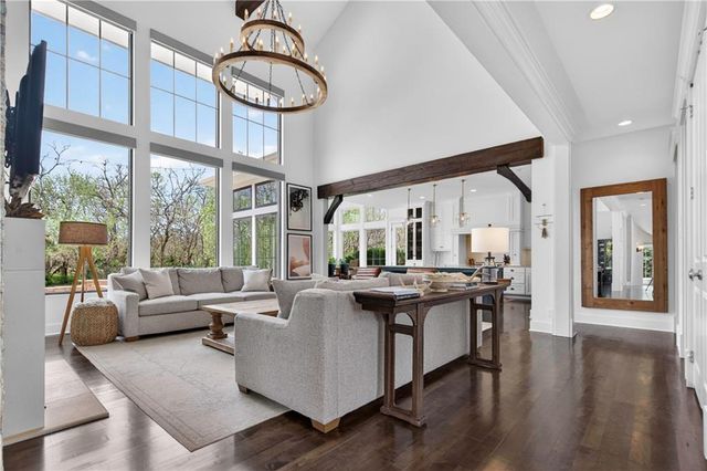 16404 Rosehill Street, Overland Park, KS 66221