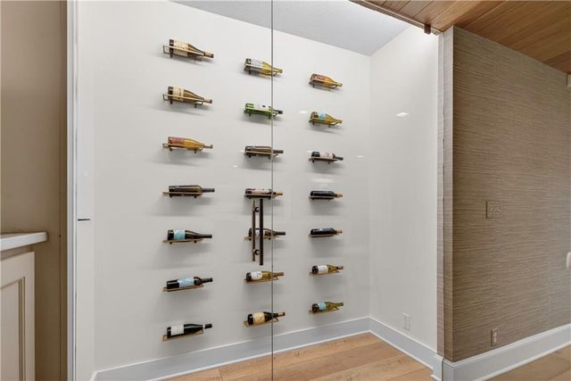 16404 Rosehill Street, Overland Park, KS 66221