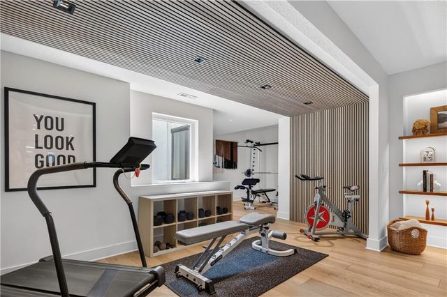 16404 Rosehill Street, Overland Park, KS 66221