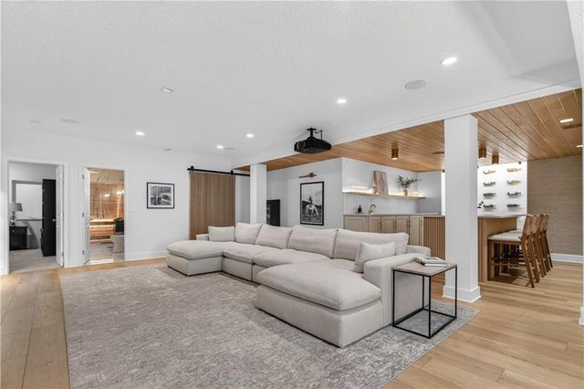 16404 Rosehill Street, Overland Park, KS 66221