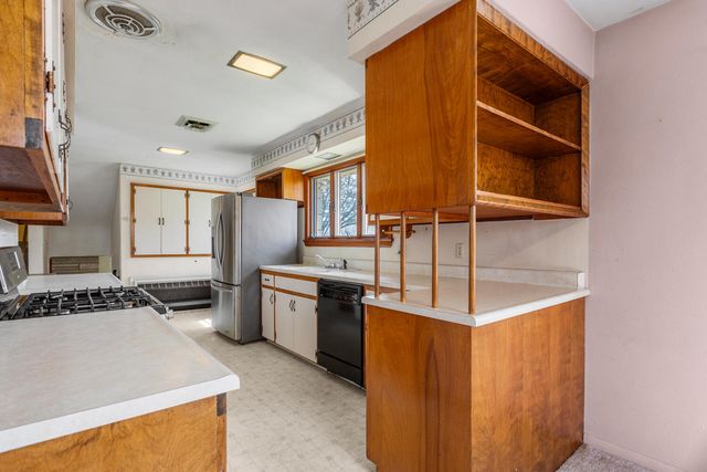 1708 Park Haven Drive, Champaign, IL 61820