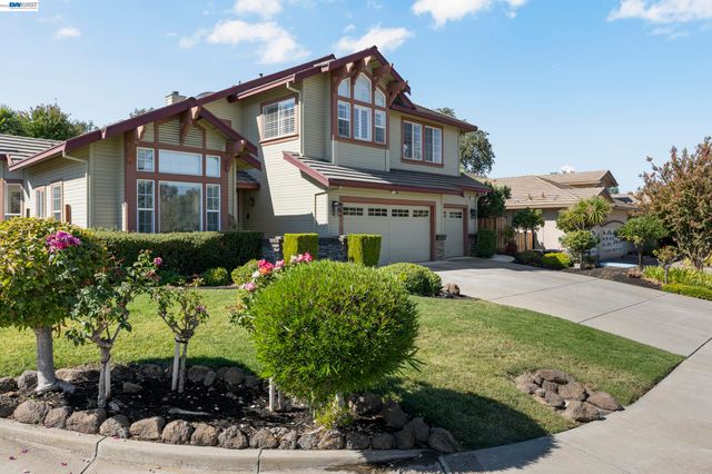 847 E Angela St, Pleasanton, CA 94566