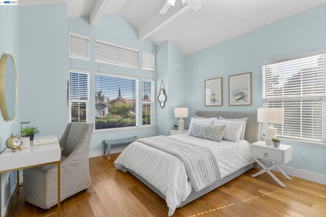 847 E Angela St, Pleasanton, CA 94566