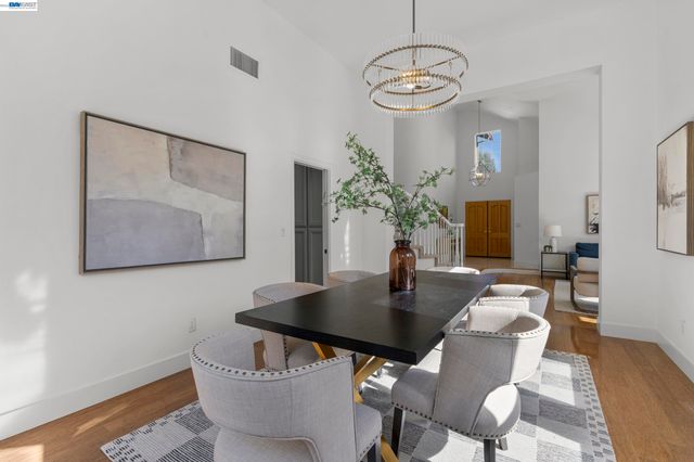 847 E Angela St, Pleasanton, CA 94566