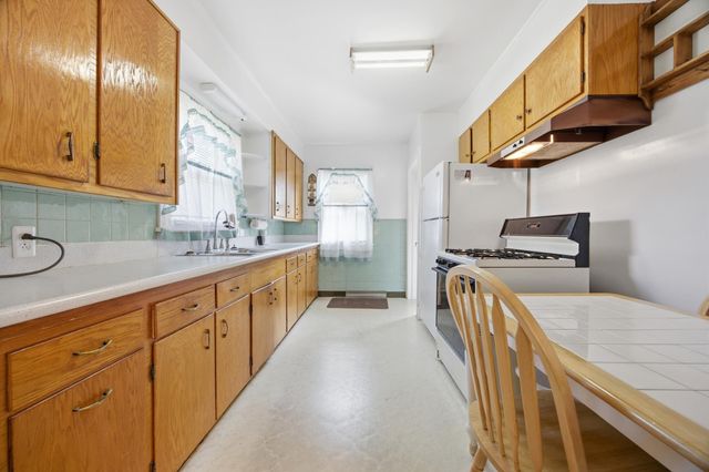 212 1st Avenue SW, Dilworth, MN 56529