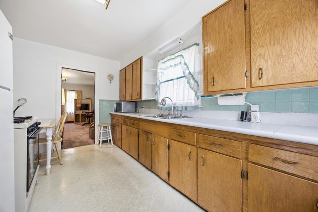 212 1st Avenue SW, Dilworth, MN 56529