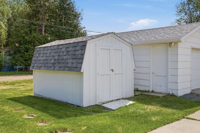 212 1st Avenue SW, Dilworth, MN 56529