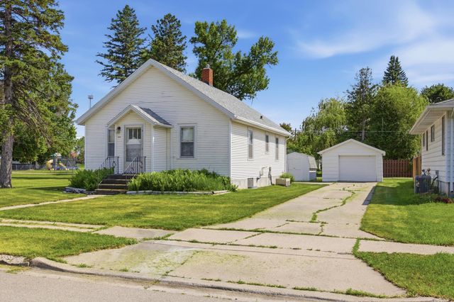212 1st Avenue SW, Dilworth, MN 56529