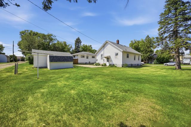 212 1st Avenue SW, Dilworth, MN 56529