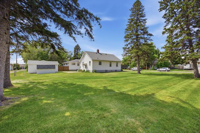 212 1st Avenue SW, Dilworth, MN 56529