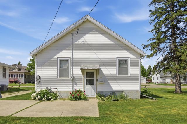 212 1st Avenue SW, Dilworth, MN 56529