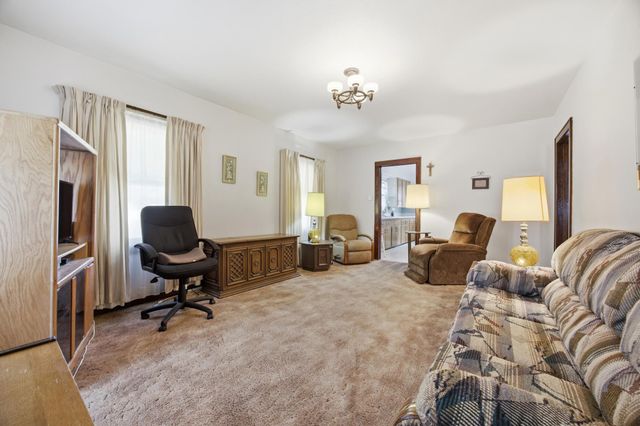 212 1st Avenue SW, Dilworth, MN 56529